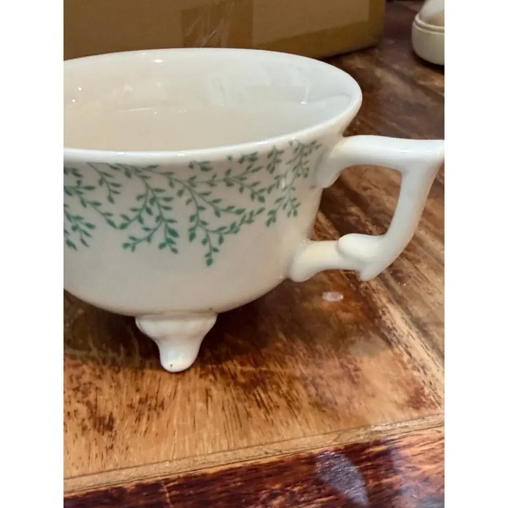 Vintage Fragrant Green Tea & Bamboo In 3 Legged Tea Cup Scented Candle